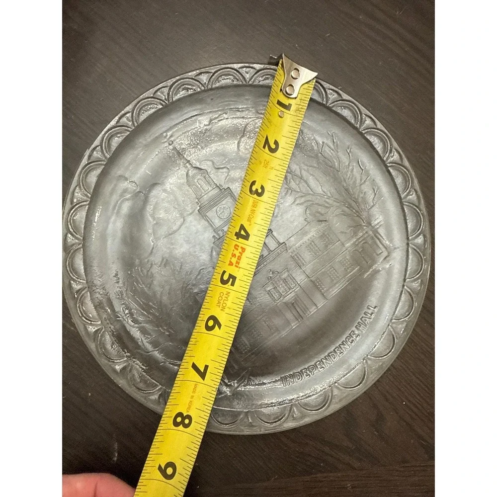 Vintage Independence Hall Philadelphia Clear Pressed Glass 8 Inch Plate Souvenir